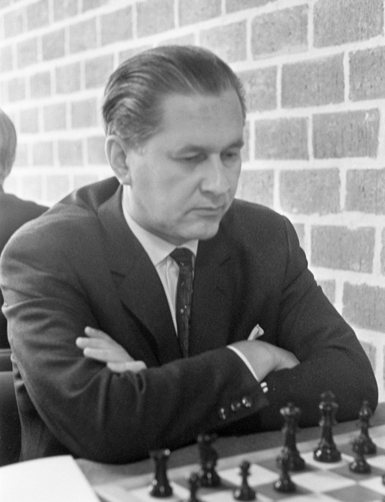 79 years ago: Capablanca beats Botvinnik