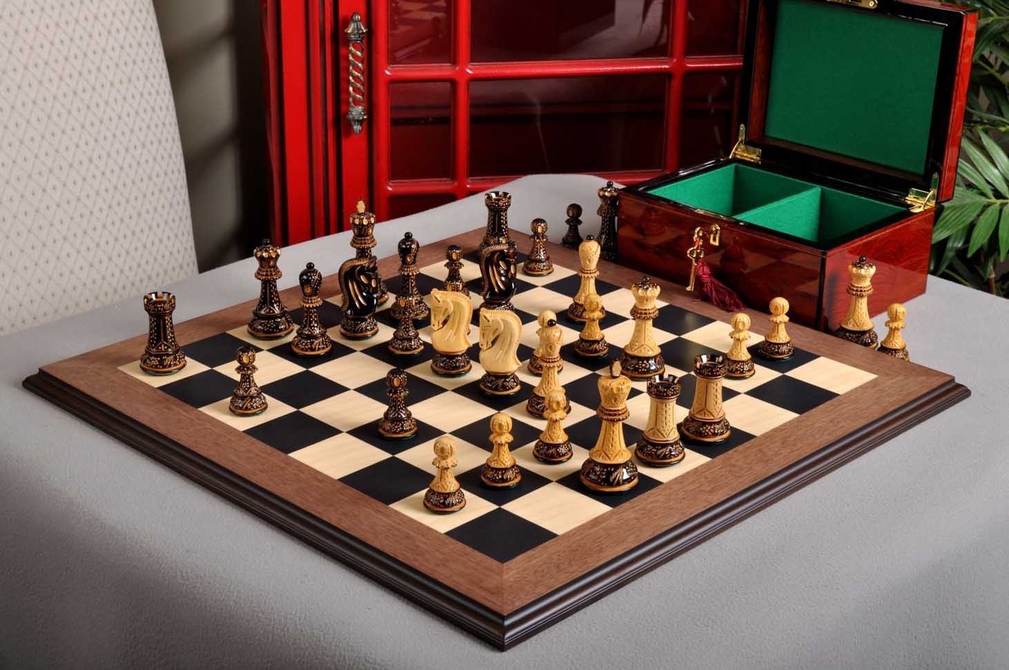 The Ultimate Guide to Choosing a Size of Chess Set